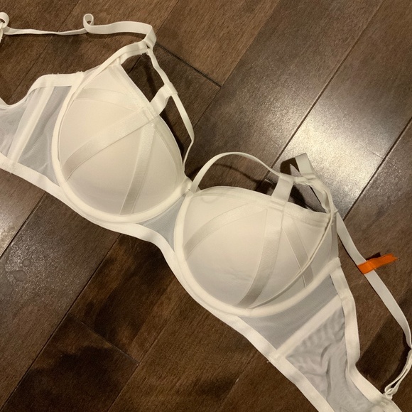 NWT white strappy bra - Picture 2 of 2